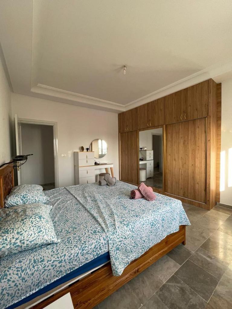 Apartment Corniche